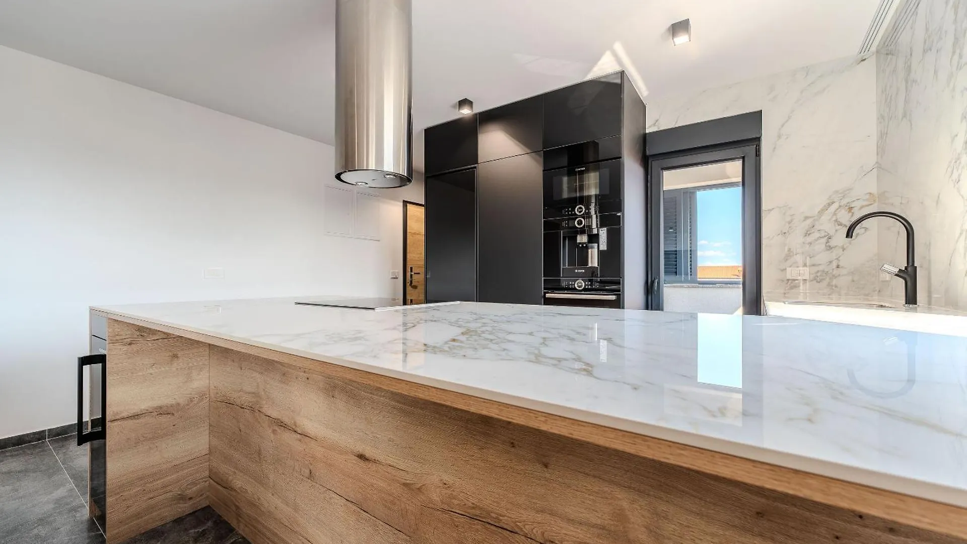 Apartment Adela Vir 0*,
